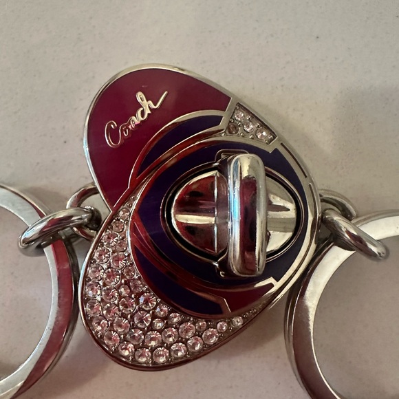 COACH Swarovski Crystal Enamel Heart Turnlock Valet Key Ring Bag Charm - Picture 4 of 11